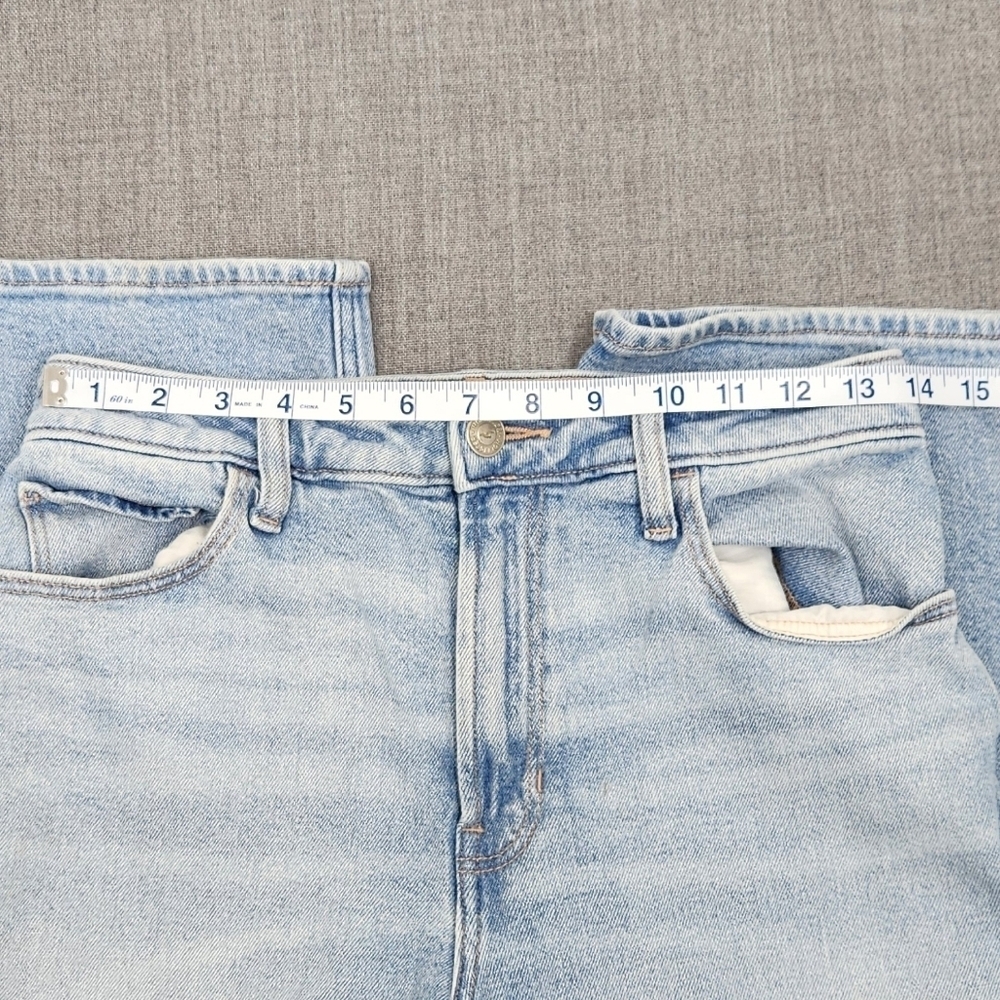 Hollister Ultra High-Rise Dad Light Wash Distressed Style Jeans 27R - Picture 8 of 11